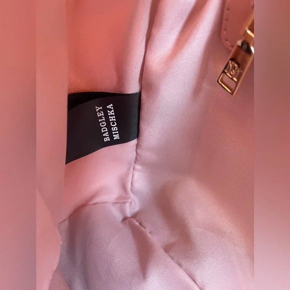 Badgley Mischka Quilted Big Chain Crossbody Bag - Picture 12 of 14